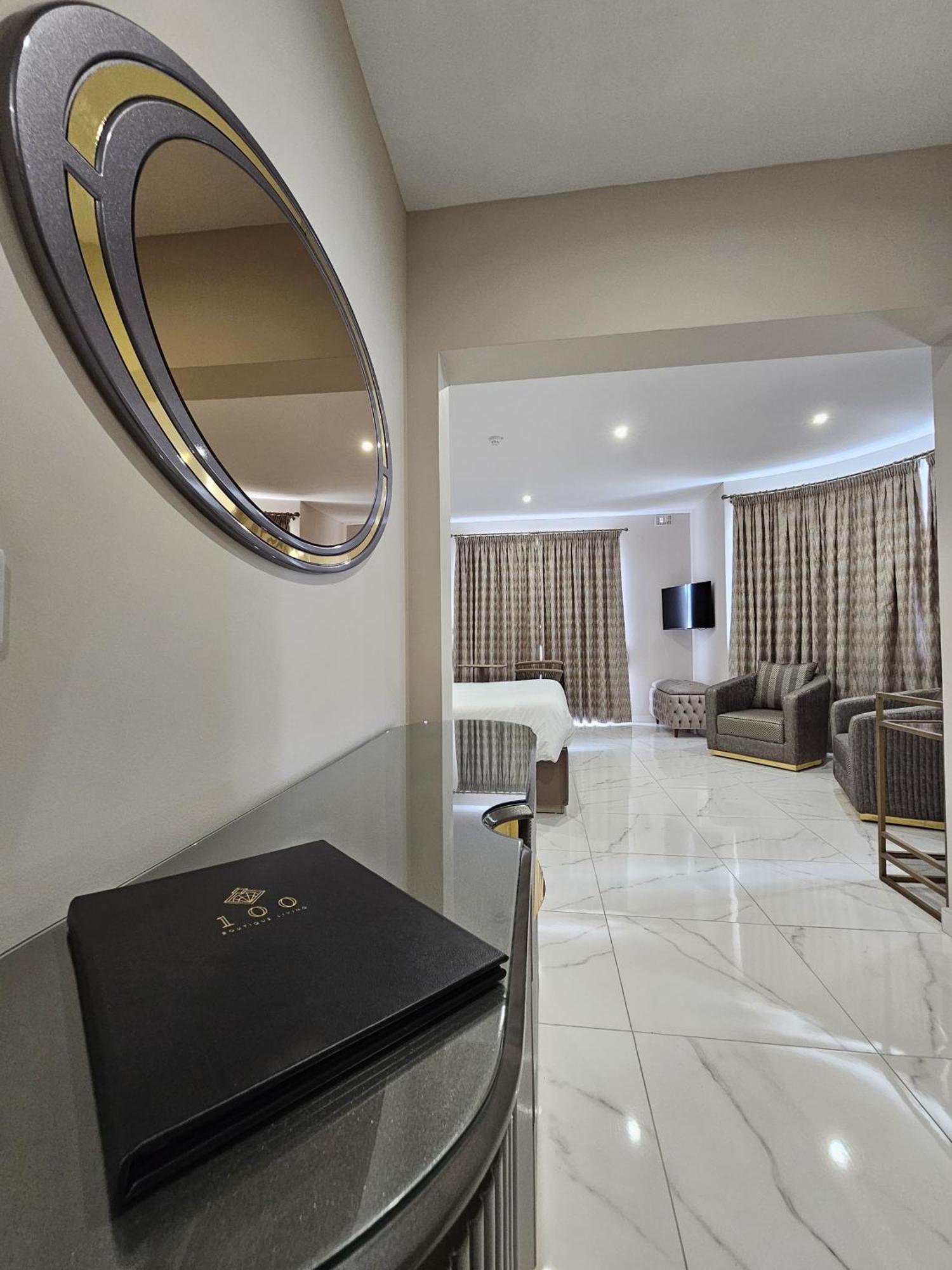 100 Boutique Living Maison d'hôtes *